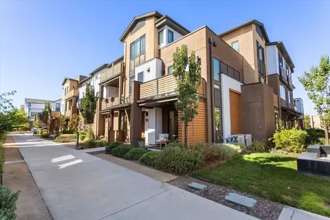 16319 Hamsher Ct, Los Gatos, CA 95032