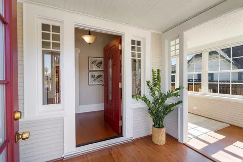 Entry Way - 166 N 17th St, San Jose, CA 95112 photo 2 of 4