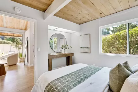 Bedroom - 855 Brookline Dr E, Sunnyvale, CA 94087 photo 5 of 9