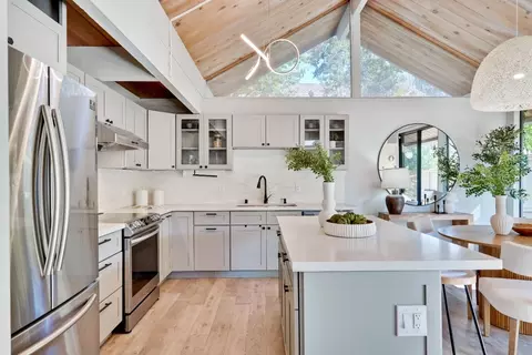 Kitchen - 855 Brookline Dr E, Sunnyvale, CA 94087 photo 3 of 7