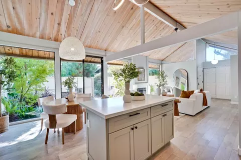Kitchen - 855 Brookline Dr E, Sunnyvale, CA 94087 photo 4 of 7