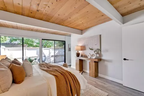 Bedroom - 855 Brookline Dr E, Sunnyvale, CA 94087 photo 3 of 9