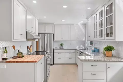 Kitchen - 1017 Sumac Dr, Sunnyvale, CA 94086 photo 2 of 9