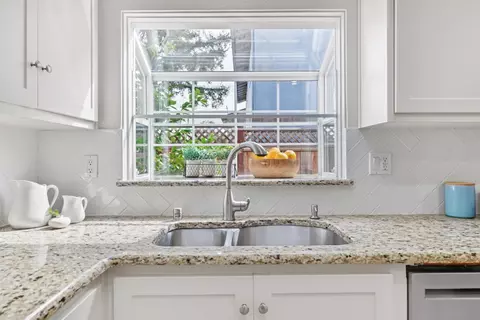 Kitchen - 1017 Sumac Dr, Sunnyvale, CA 94086 photo 8 of 9