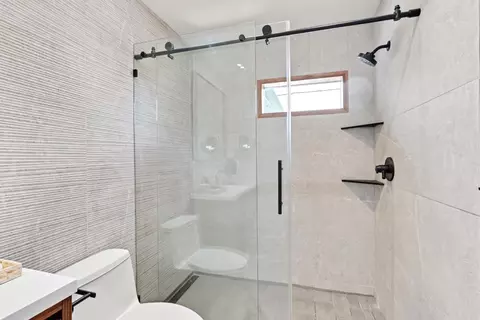 Bath - 1017 Sumac Dr, Sunnyvale, CA 94086 photo 7 of 7