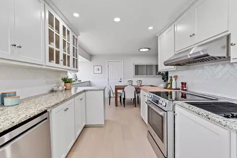 Kitchen - 1017 Sumac Dr, Sunnyvale, CA 94086 photo 7 of 9