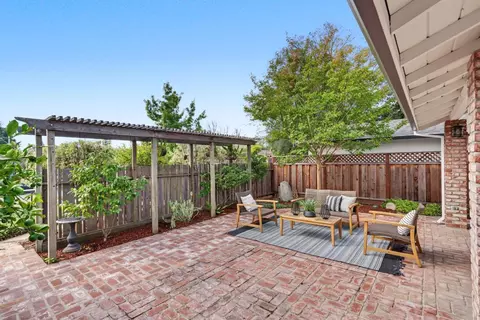 Exterior - 1017 Sumac Dr, Sunnyvale, CA 94086 photo 11 of 25
