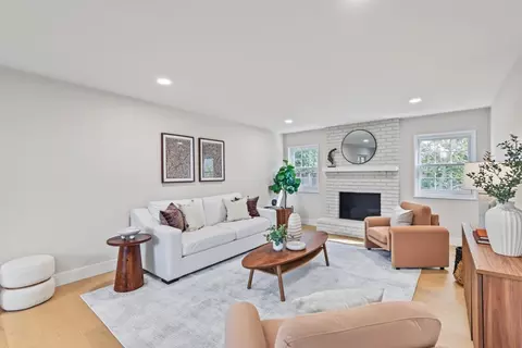 Living - 1017 Sumac Dr, Sunnyvale, CA 94086 photo 5 of 7