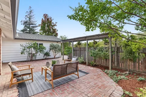 Exterior - 1017 Sumac Dr, Sunnyvale, CA 94086 photo 9 of 25