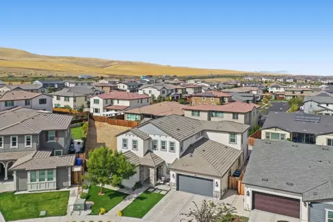 View/Area - 3057 Copley Dr, Tracy, CA 95377 photo 3 of 8