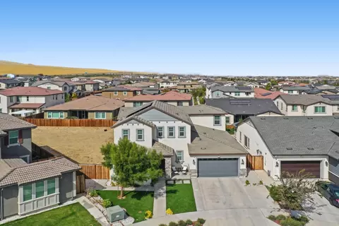 View/Area - 3057 Copley Dr, Tracy, CA 95377 photo 2 of 8