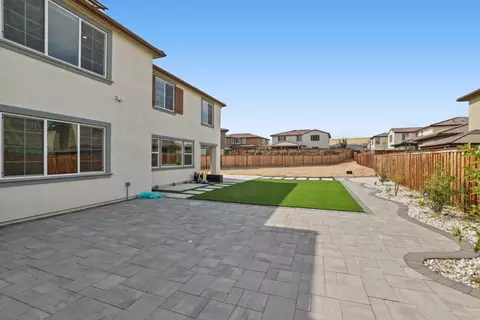 Exterior - 3057 Copley Dr, Tracy, CA 95377 photo 10 of 16