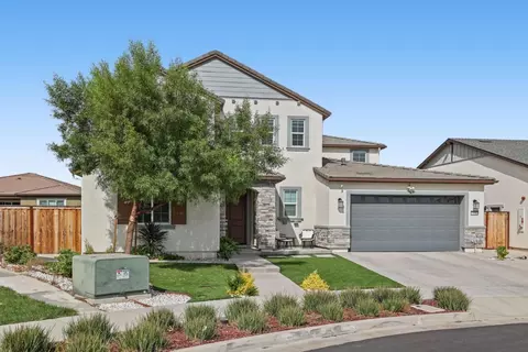 Exterior - 3057 Copley Dr, Tracy, CA 95377 photo 4 of 16