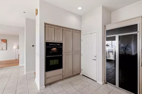 Kitchen - 211 Sunset Ct, Pacifica, CA 94044 photo 4 of 4