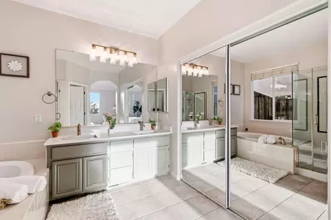 Bath - 211 Sunset Ct, Pacifica, CA 94044 photo 5 of 5
