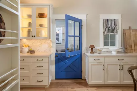 Kitchen - 5752 Freedom Blvd, Aptos, CA 95003 photo 1 of 10