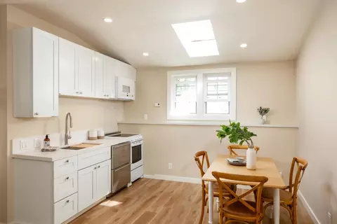 Kitchen - 5752 Freedom Blvd, Aptos, CA 95003 photo 10 of 10