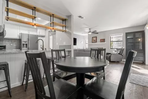 Dining - 966 Apricot Ave, Campbell, CA 95008 photo 1 of 2