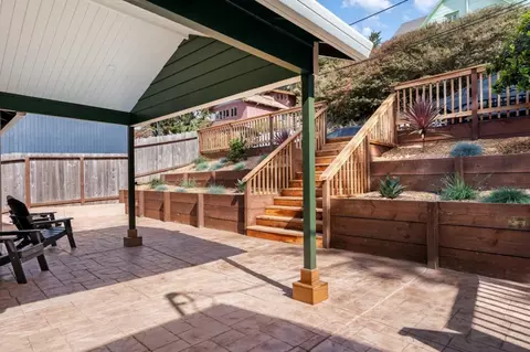 Exterior - 580 Paloma Ave, Pacifica, CA 94044 photo 2 of 8