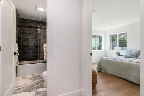 Entry Way - 580 Paloma Ave, Pacifica, CA 94044 photo 4 of 4