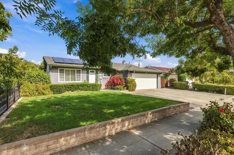 463 Roading Dr, San Jose, CA 95123