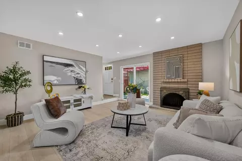 1032 Polk Ln, San Jose, CA 95117