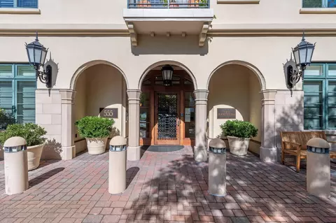555 Byron St 402, Palo Alto, CA 94301