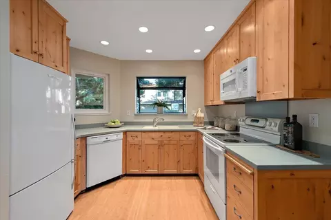 Kitchen - 137 Redding Rd A, Campbell, CA 95008 photo 1 of 3