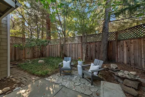 Exterior - 137 Redding Rd A, Campbell, CA 95008 photo 3 of 5