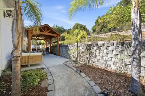 Exterior - 1885 Hollyhock Ln, Gilroy, CA 95020 photo 10 of 12