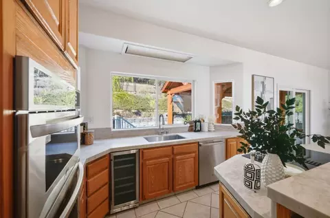 Kitchen - 1885 Hollyhock Ln, Gilroy, CA 95020 photo 2 of 3