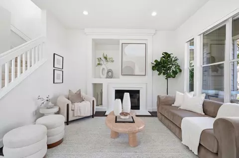 Living - 540 Minton Ln, Mountain View, CA 94041 photo 2 of 5