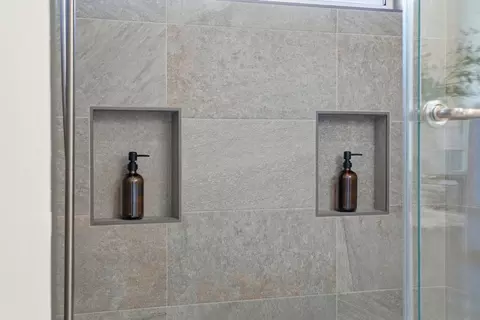 Bath - 540 Minton Ln, Mountain View, CA 94041 photo 5 of 5