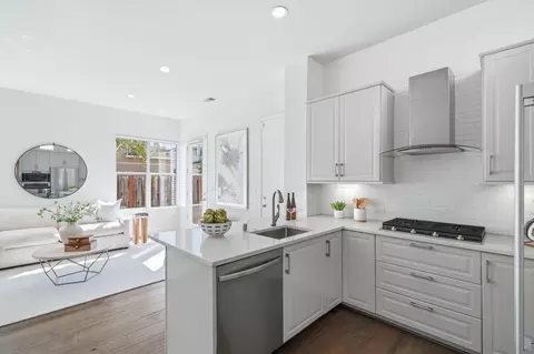 Kitchen - 540 Minton Ln, Mountain View, CA 94041 photo 3 of 4