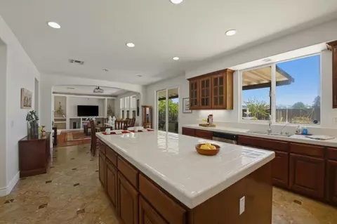 Kitchen - 9632 Cherrywood Ct, Gilroy, CA 95020 photo 4 of 4