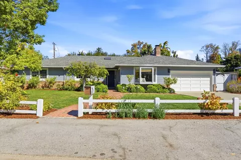 600 Wallea Dr, Menlo Park, CA 94025