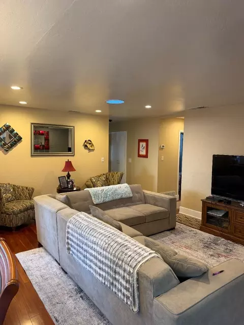 Living - Hershey Way, Hayward, CA 94544 photo 2 of 3