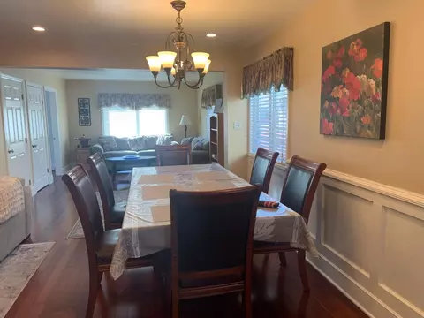Dining - Hershey Way, Hayward, CA 94544 photo 2 of 2