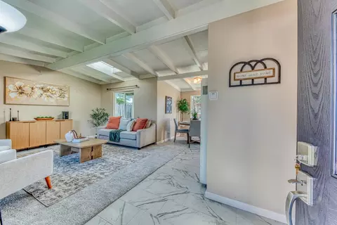 Entry Way - 23 Harryette Dr, Salinas, CA 93905 photo 1 of 2