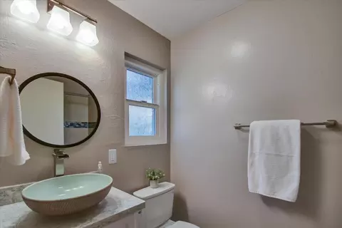 Bath - 6034 Soquel Dr, Aptos, CA 95003 photo 1 of 2