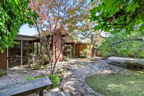 Exterior - 957 Eichler Dr, Mountain View, CA 94040 photo 6 of 7