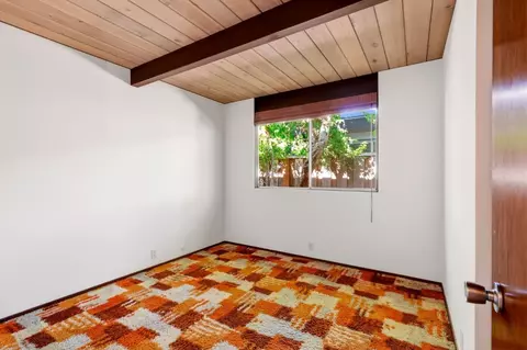 Bedroom - 957 Eichler Dr, Mountain View, CA 94040 photo 3 of 5