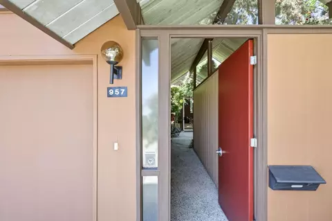Entry Way - 957 Eichler Dr, Mountain View, CA 94040 photo 1 of 1