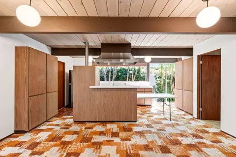 Kitchen - 957 Eichler Dr, Mountain View, CA 94040 photo 1 of 4