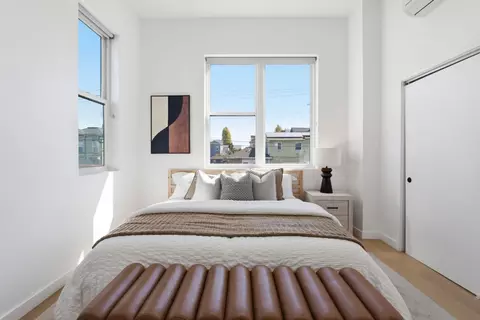 Bedroom - 1510-1514 8th St, Oakland, CA 94607 photo 16 of 29