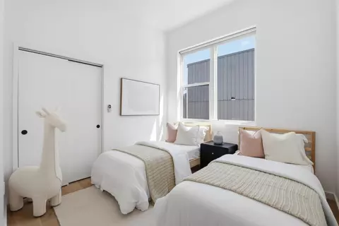 Bedroom - 1510-1514 8th St, Oakland, CA 94607 photo 5 of 29