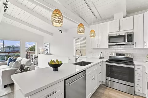 Kitchen - 113 Bennett Rd, Aptos, CA 95003 photo 4 of 4
