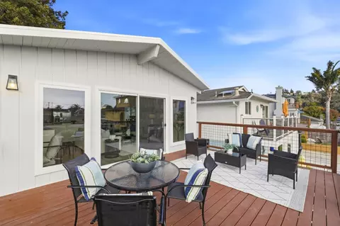 Exterior - 113 Bennett Rd, Aptos, CA 95003 photo 3 of 12