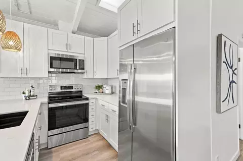 Kitchen - 113 Bennett Rd, Aptos, CA 95003 photo 3 of 4