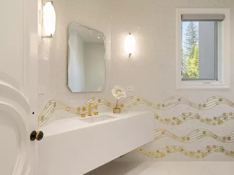 Bath - 267 Atherton Ave, Atherton, CA 94027 photo 1 of 6